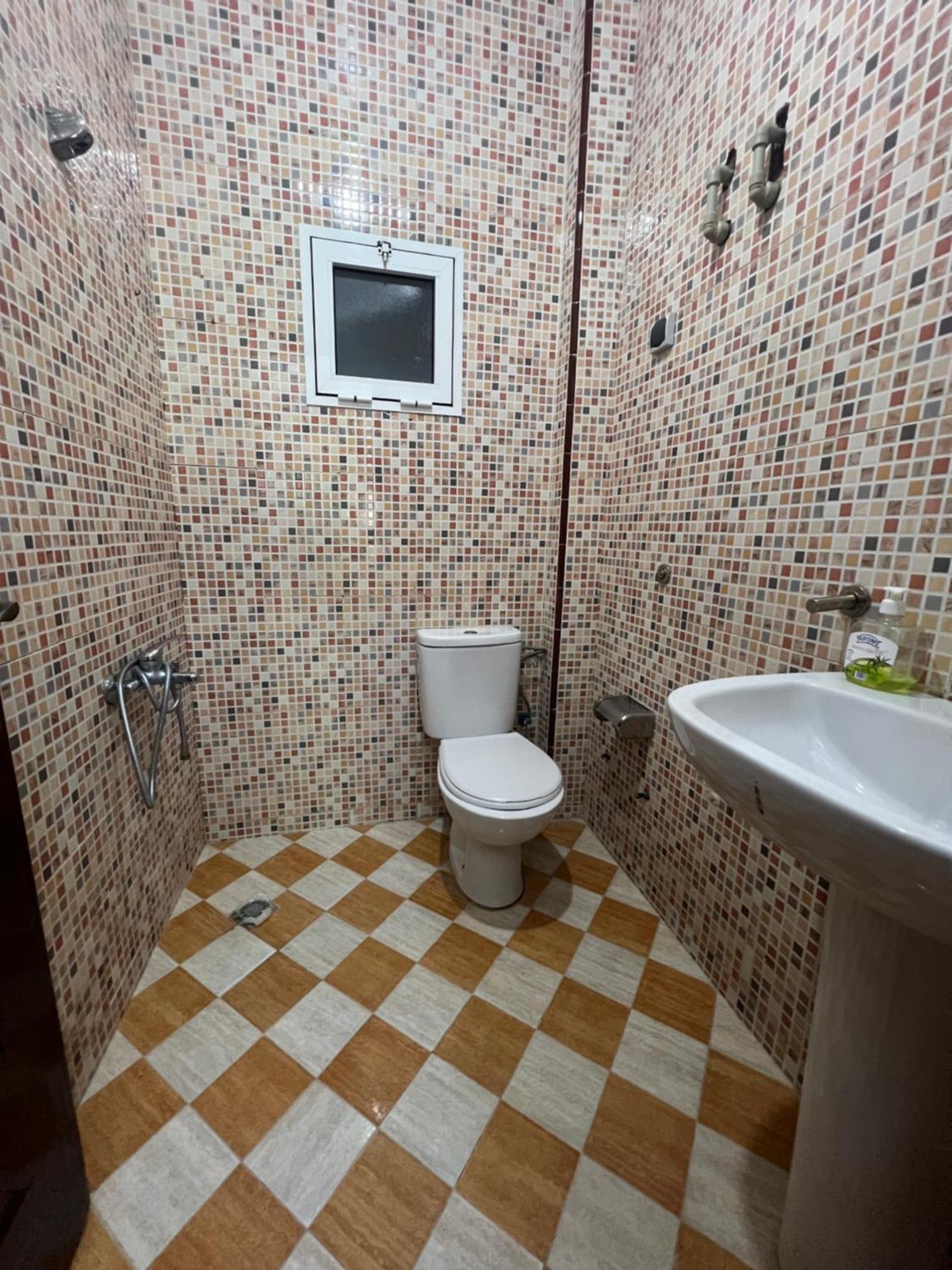 Basic And Well-kept Apartment *